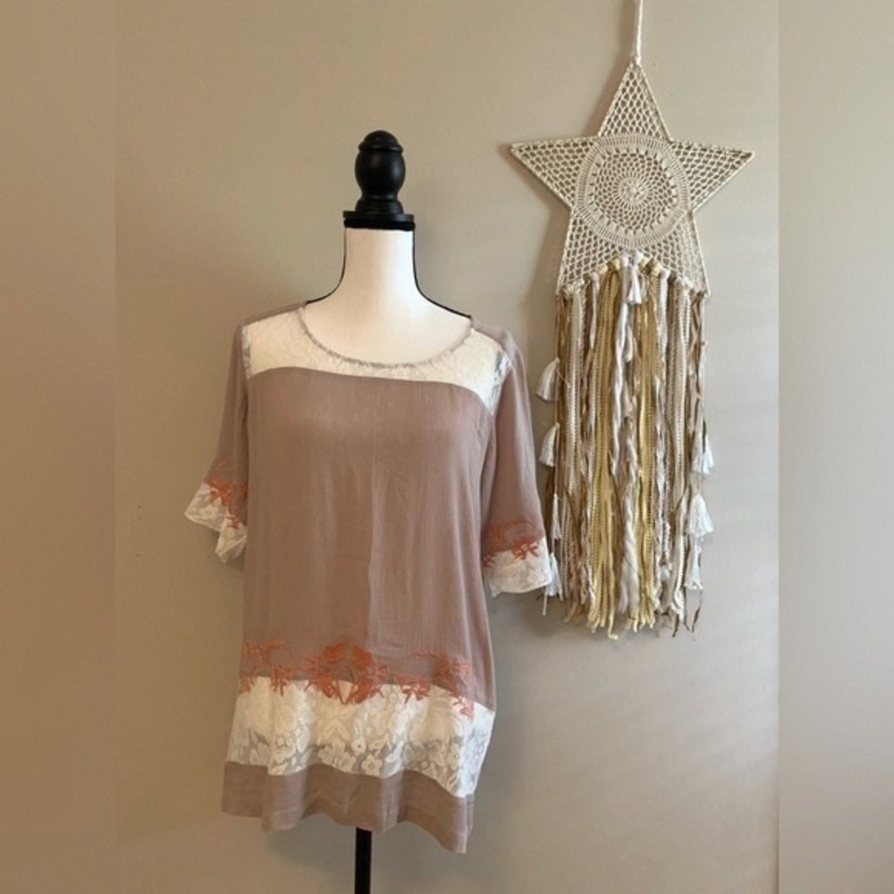 JODIFL Taupe Short Sleeve Tunic with White Lace & Orange Embroidery